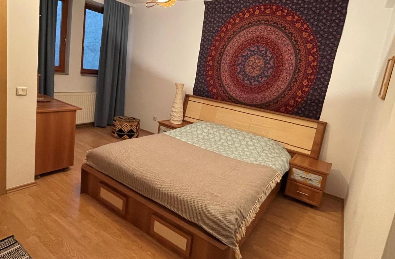 Mexican Touch Apartment With Parking Garage Pristina Esterno foto
