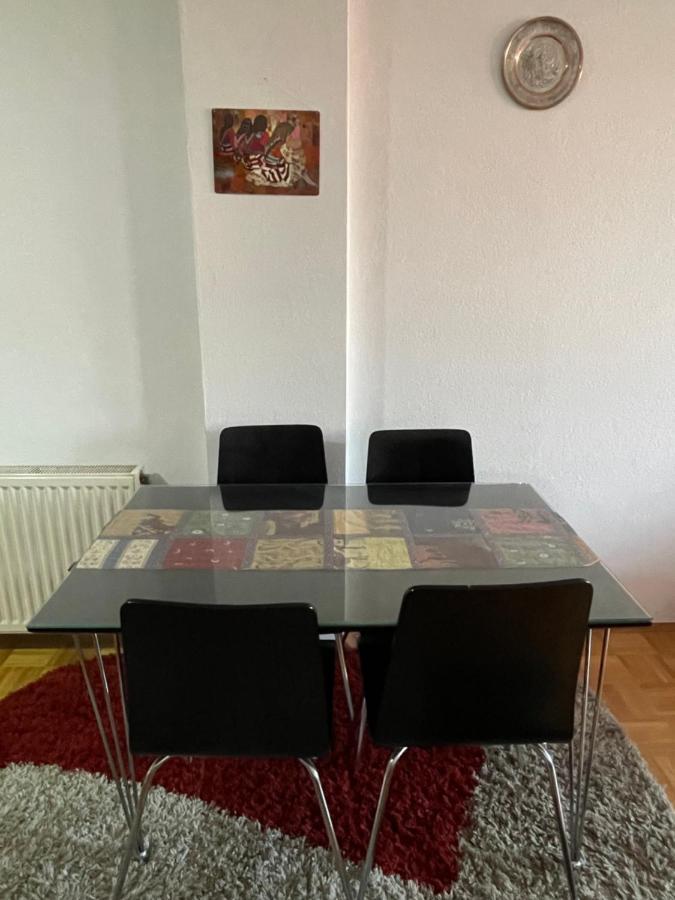 Mexican Touch Apartment With Parking Garage Pristina Esterno foto