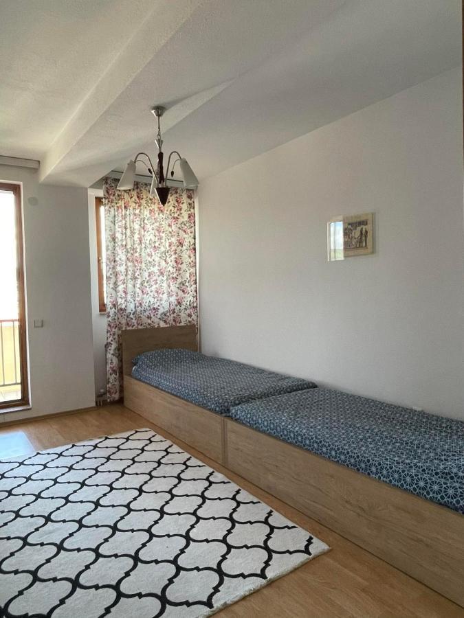 Mexican Touch Apartment With Parking Garage Pristina Esterno foto